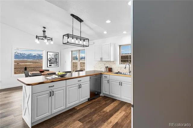 31 Bess Street Westcliffe, CO 81252