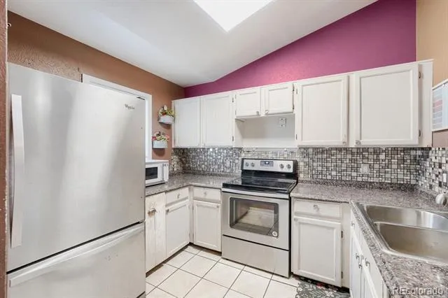 19073 E 16th Avenue Aurora, CO 80011