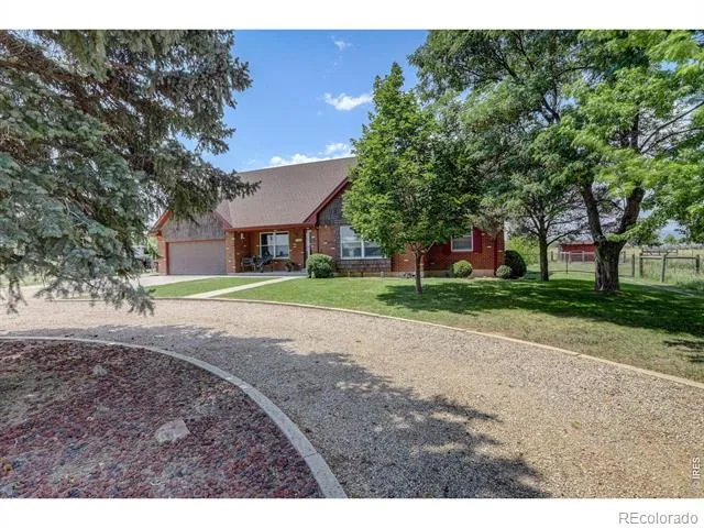 2316 Horseshoe Circle Longmont, CO 80504