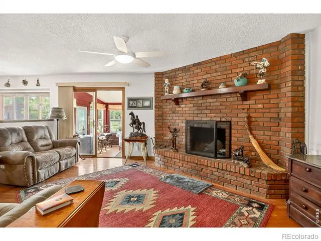 2316 Horseshoe Circle Longmont, CO 80504
