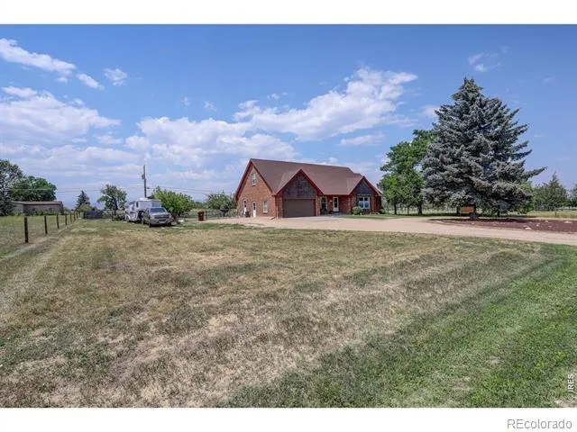 2316 Horseshoe Circle Longmont, CO 80504