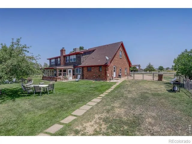 2316 Horseshoe Circle Longmont, CO 80504