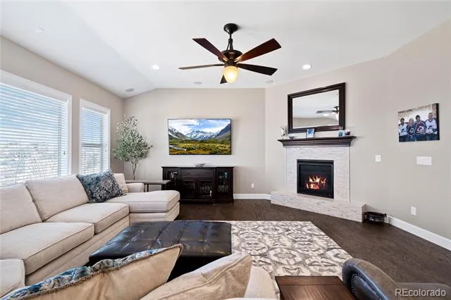 10662 Skydance Drive Highlands Ranch, CO 80126