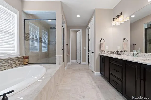 10662 Skydance Drive Highlands Ranch, CO 80126