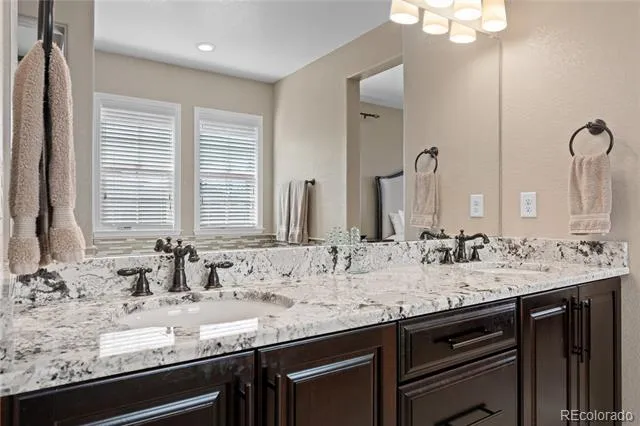 10662 Skydance Drive Highlands Ranch, CO 80126