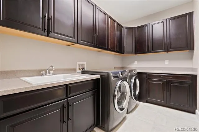 10662 Skydance Drive Highlands Ranch, CO 80126