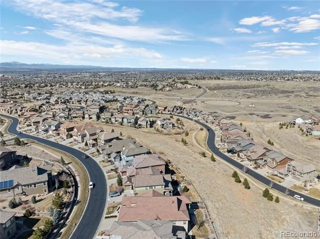 10662 Skydance Drive Highlands Ranch, CO 80126