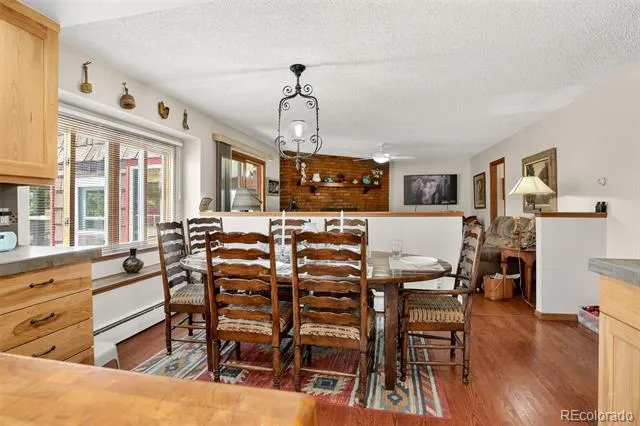 2316 Horseshoe Cir Longmont, CO 80504