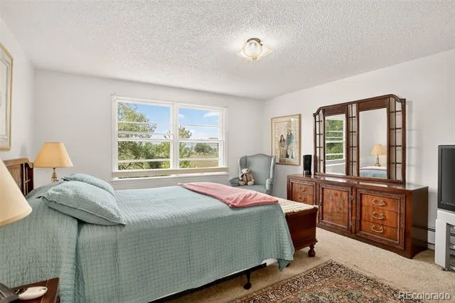2316 Horseshoe Cir Longmont, CO 80504