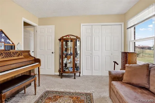2316 Horseshoe Cir Longmont, CO 80504