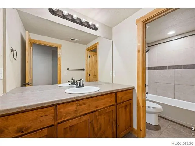 2984 Ariel Drive Loveland, CO 80537