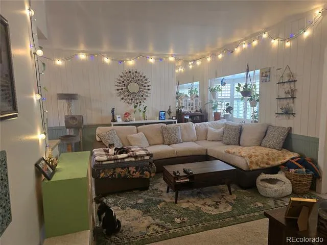 4250 S Olive Street #106 Denver, CO 80237