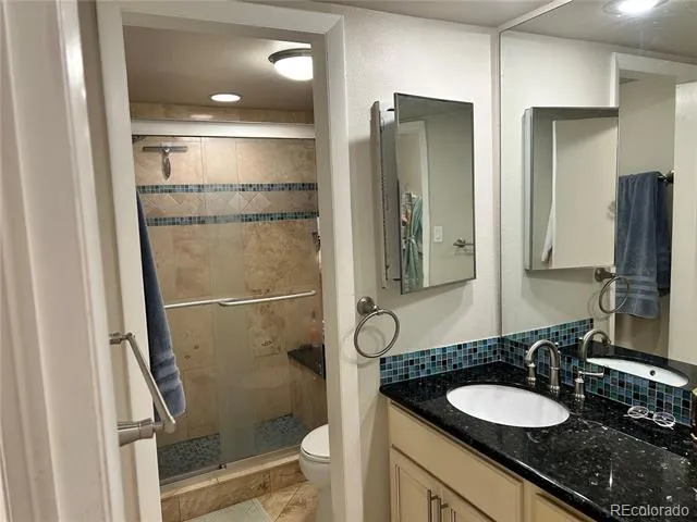 4250 S Olive Street #106 Denver, CO 80237