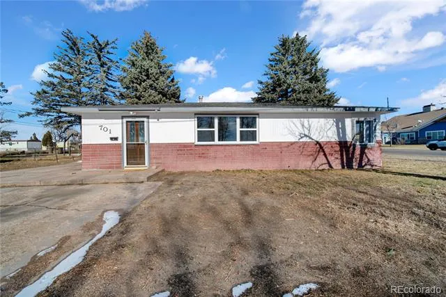 701 4th Street Akron, CO 80720