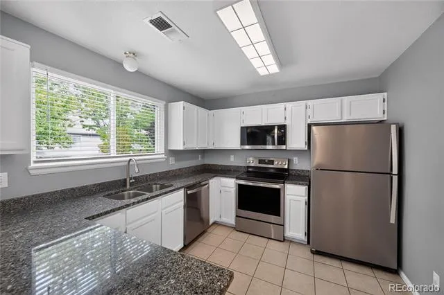 10452 Hyacinth Street Littleton, CO 80129