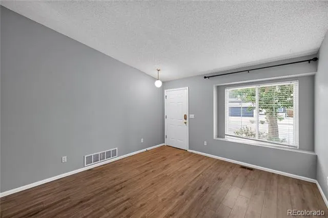 10452 Hyacinth Street Littleton, CO 80129