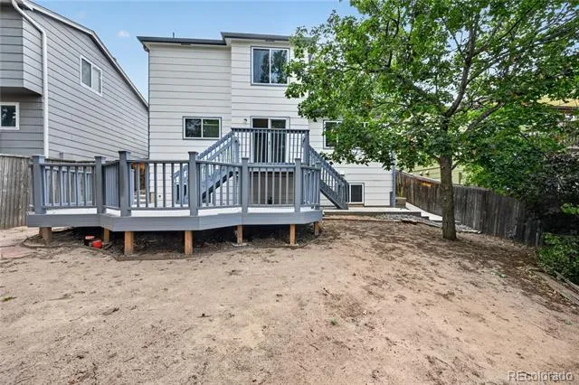 10452 Hyacinth Street Littleton, CO 80129