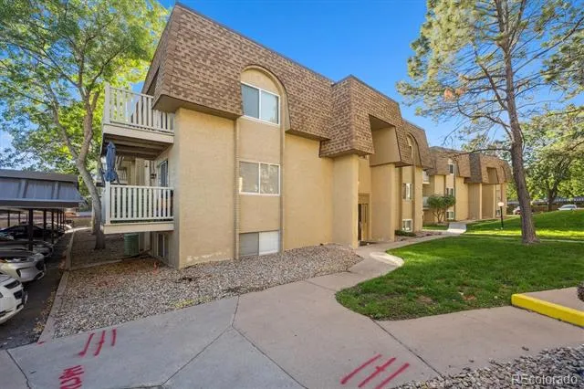 7665 E quincy Avenue #204 Denver, CO 80237