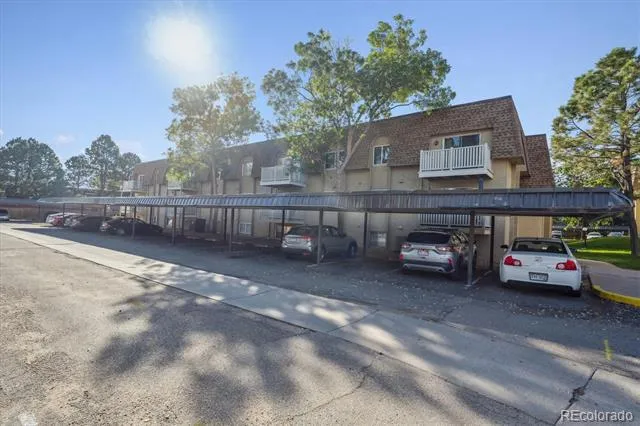 7665 E quincy Avenue #204 Denver, CO 80237