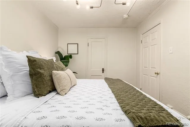 1024 E 14th Avenue #11 Denver, CO 80218