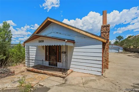 1109 E First Street