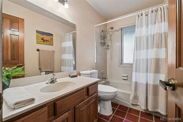 8583 W Iliff Avenue Lakewood, CO 80227