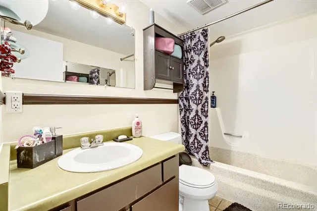 2401 Ryan Gulch Court #109 Silverthorne, CO 80498
