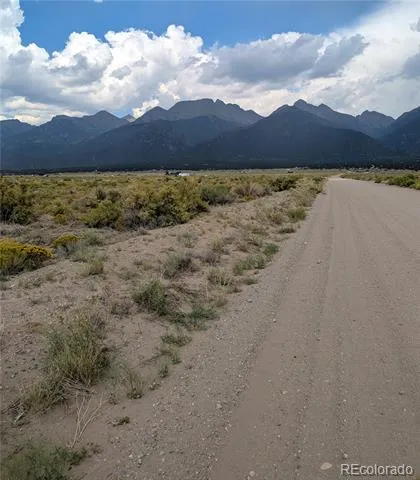 411 Camino Del Rey Crestone, CO 81131