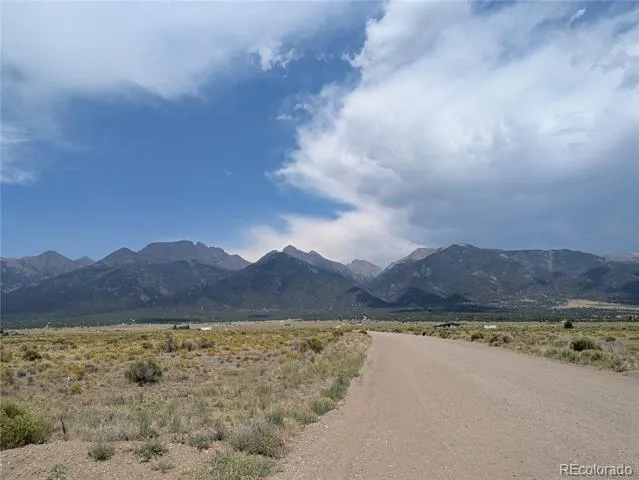 411 Camino Del Rey Crestone, CO 81131
