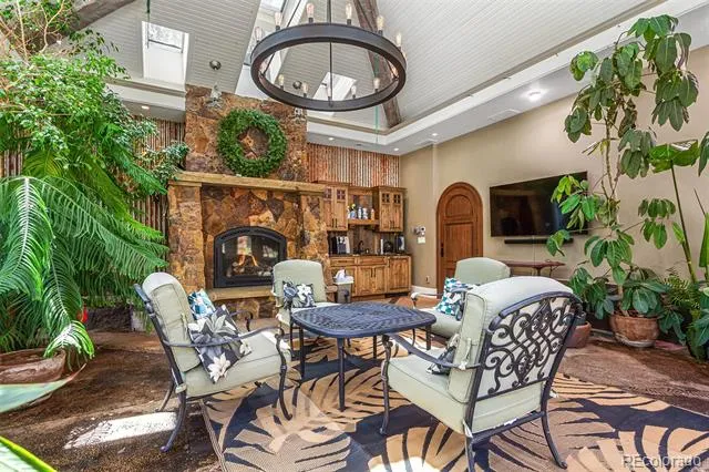 21 Pourtales Road Colorado Springs, CO 80906
