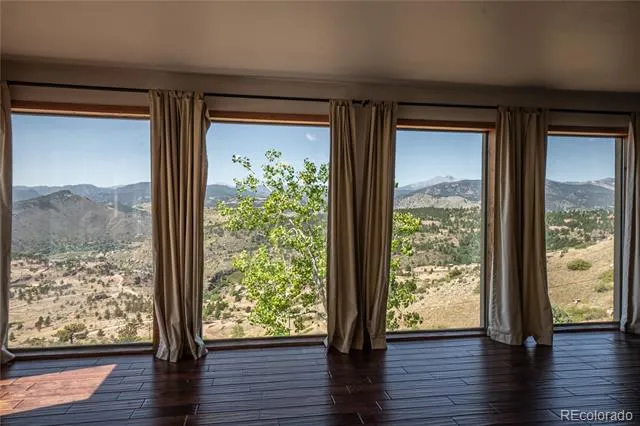 952 Steamboat Valley Road Lyons, CO 80540