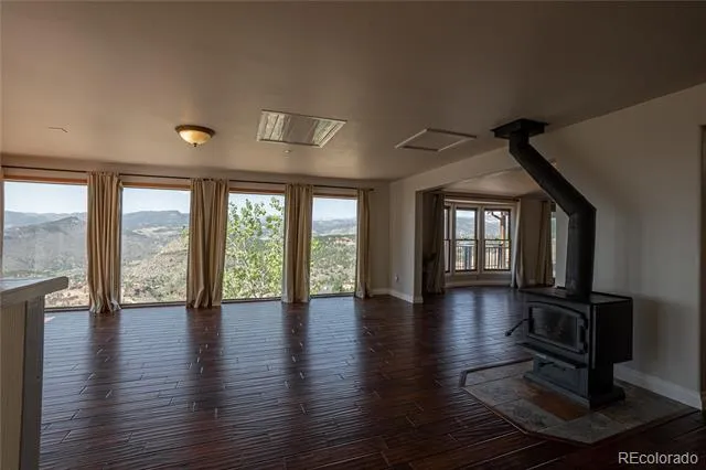 952 Steamboat Valley Road Lyons, CO 80540