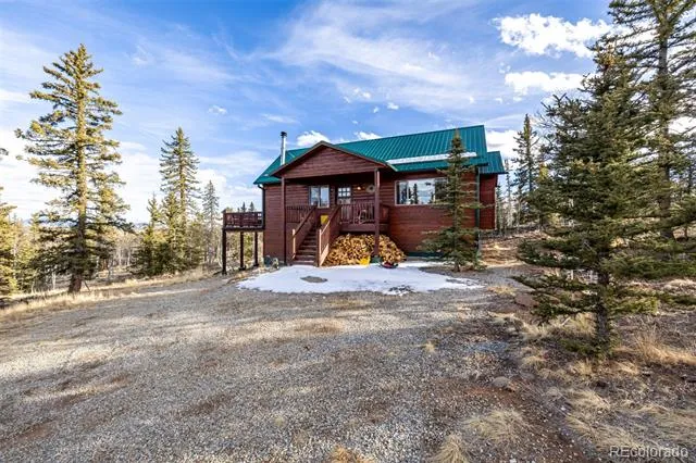 378 Arapahoe Circle Jefferson, CO 80456