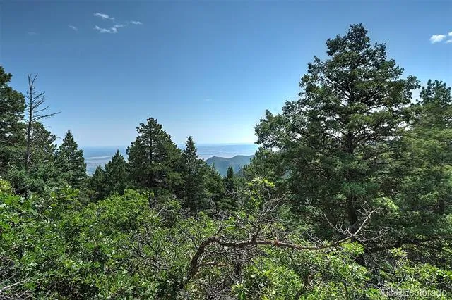 13884 Trail Circle Littleton, CO 80127