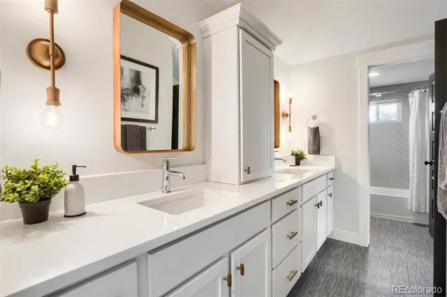 3322 Columbine Street Denver, CO 80205