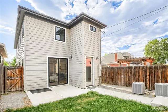 3322 Columbine Street Denver, CO 80205