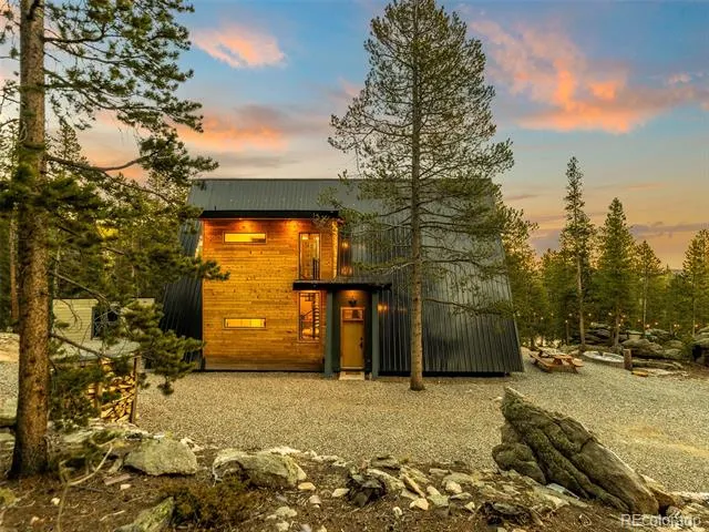 311 Pioneer Road Golden, CO 80403