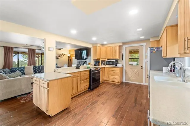 10829 Bartlett Trail Rye, CO 81069