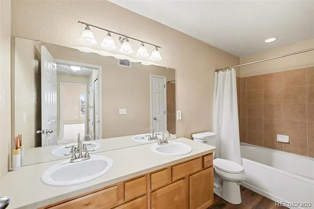 9429 Ashbury Circle #203 Parker, CO 80134