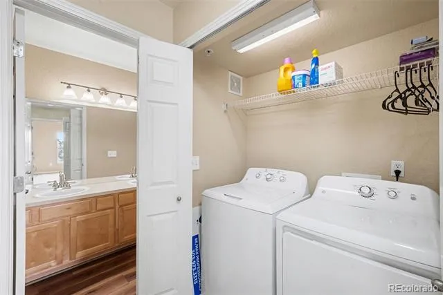 9429 Ashbury Circle #203 Parker, CO 80134