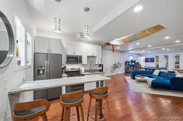 1975 S Lake Road Lakewood, CO 80227