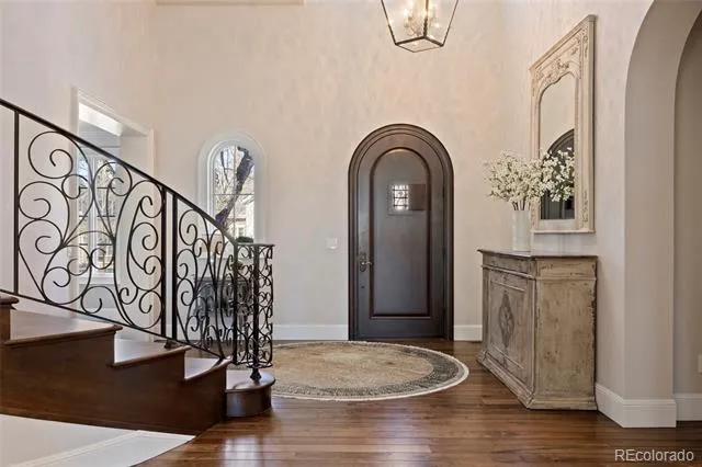 1350 E Greenwood Lane Littleton, CO 80121
