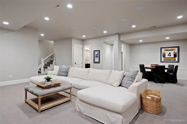 1350 E Greenwood Lane Littleton, CO 80121