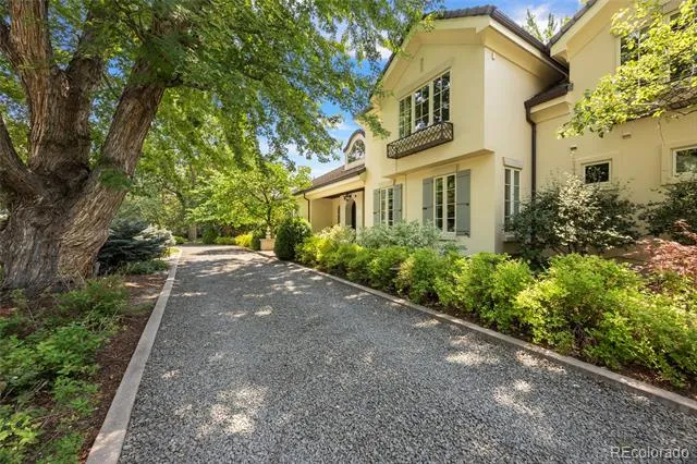 1350 E Greenwood Lane Littleton, CO 80121