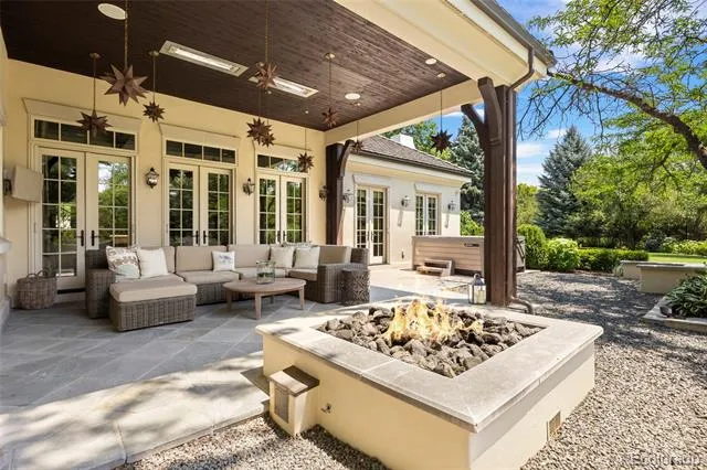1350 E Greenwood Lane Littleton, CO 80121