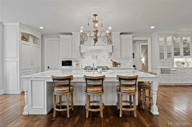 1350 E Greenwood Lane Littleton, CO 80121
