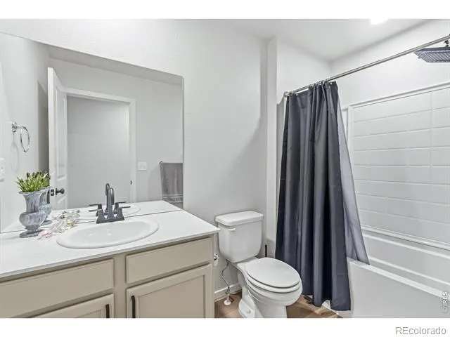 6605 4th St Rd #2 Greeley, CO 80634