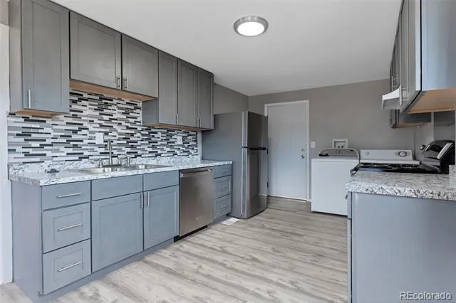 11612 Del Mar Parkway Aurora, CO 80010