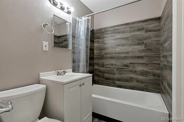 11612 Del Mar Parkway Aurora, CO 80010