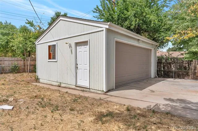 11612 Del Mar Parkway Aurora, CO 80010